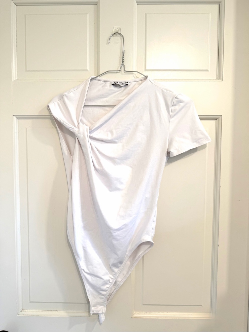 Women’s Zara White Bodysuit with Front Twist